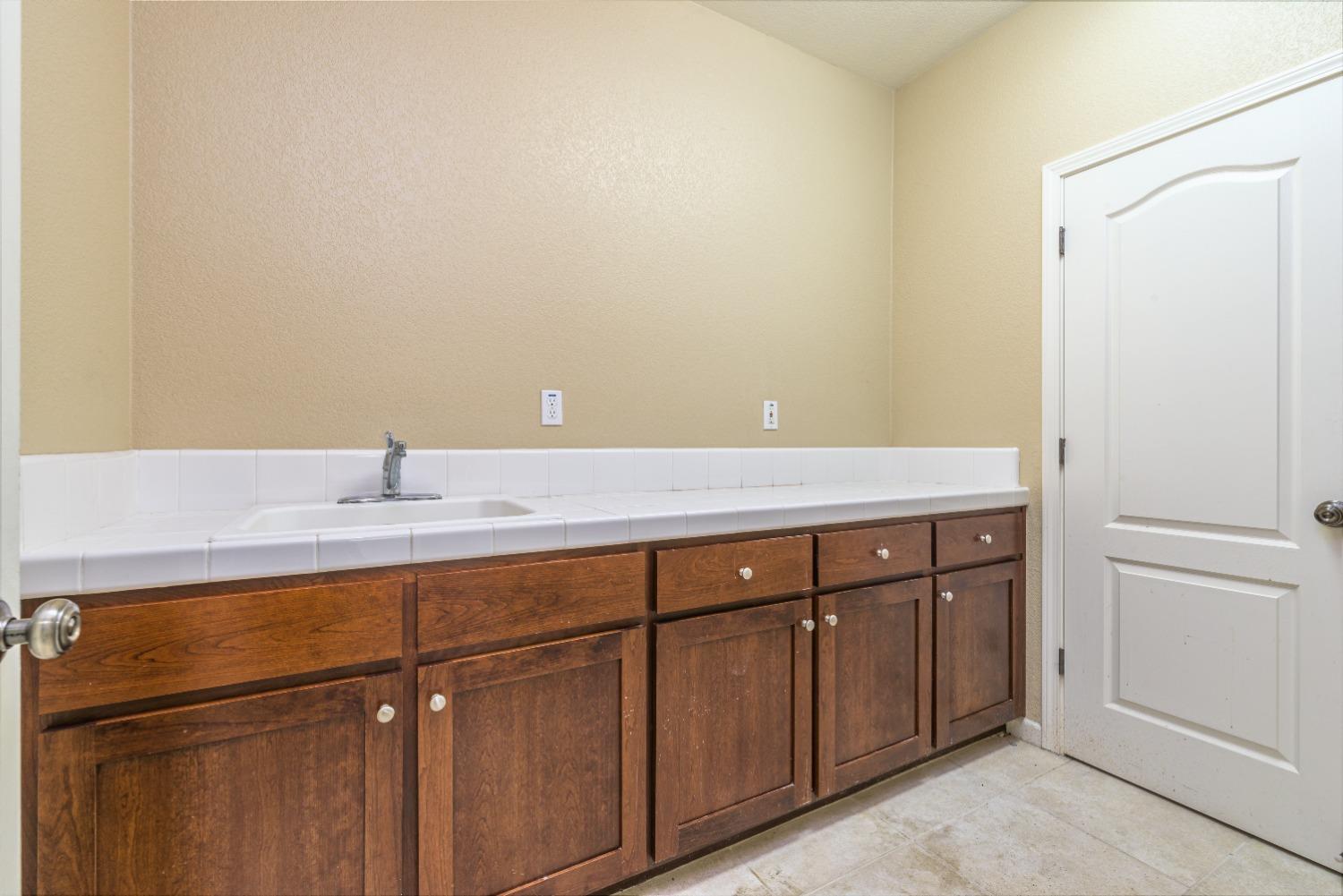 Detail Gallery Image 29 of 44 For 4003 St Remy Ct, Merced,  CA 95348 - 3 Beds | 2/1 Baths