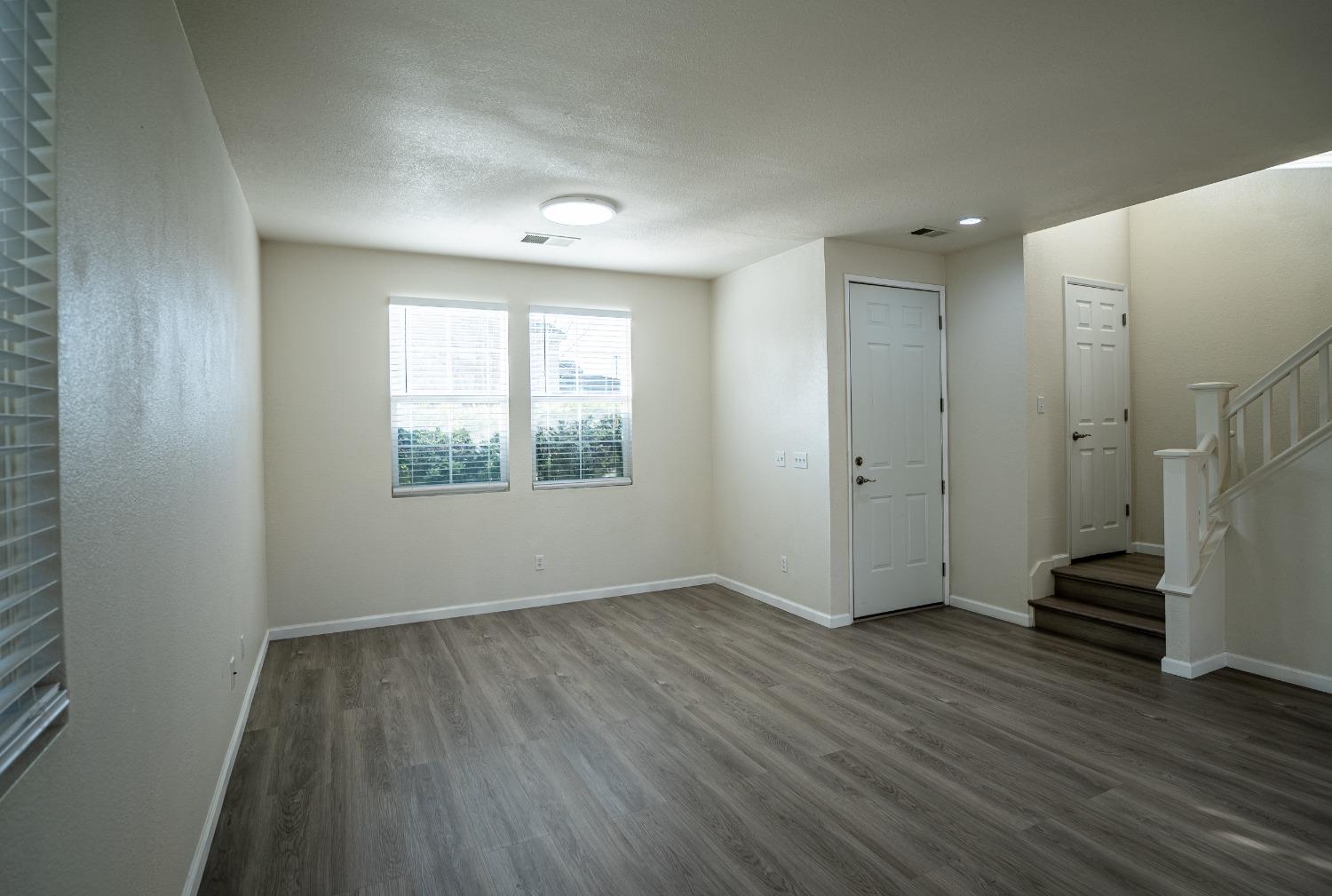 Detail Gallery Image 18 of 38 For 5934 Peja Way, Stockton,  CA 95212 - 3 Beds | 2/1 Baths