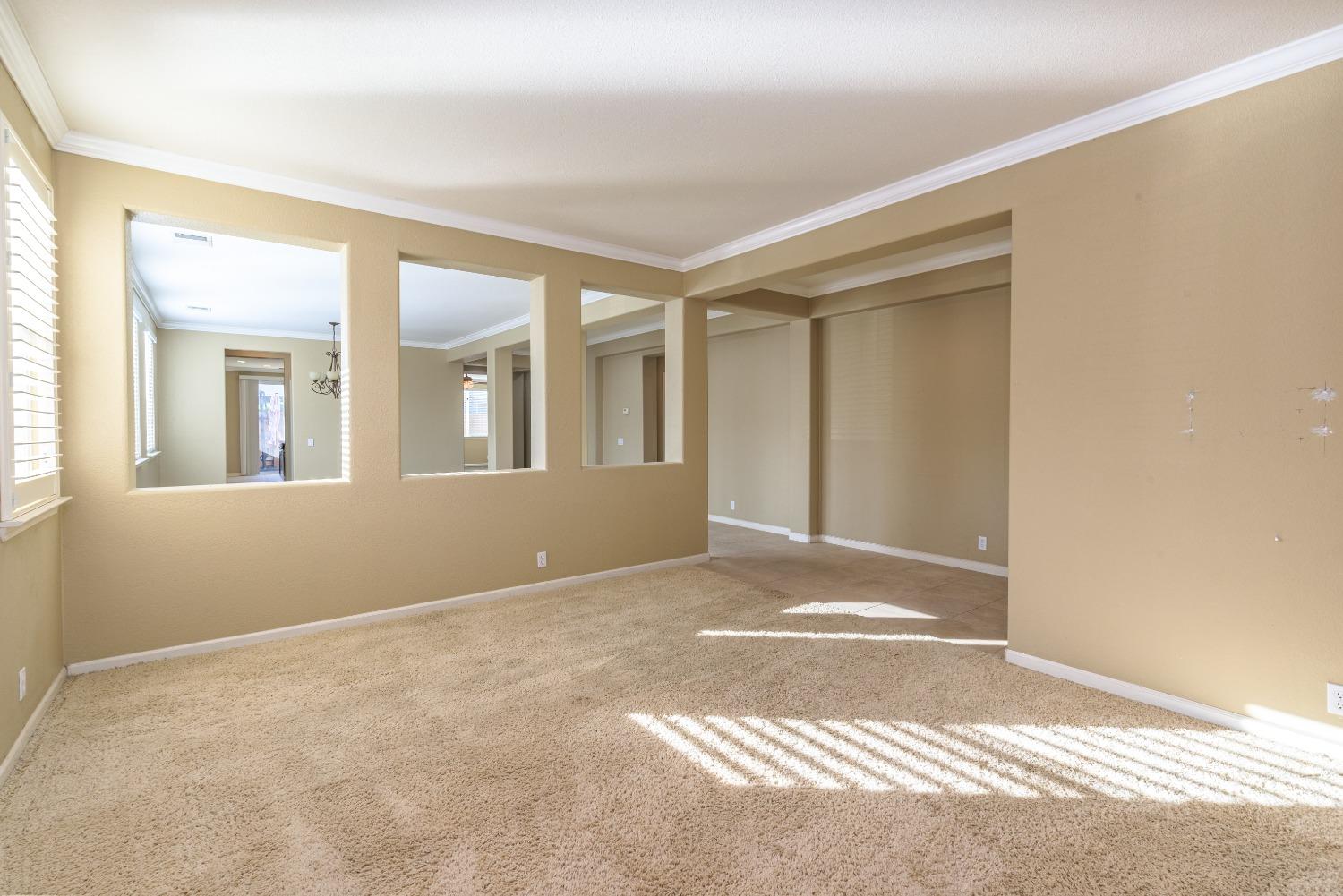 Detail Gallery Image 5 of 44 For 4003 St Remy Ct, Merced,  CA 95348 - 3 Beds | 2/1 Baths