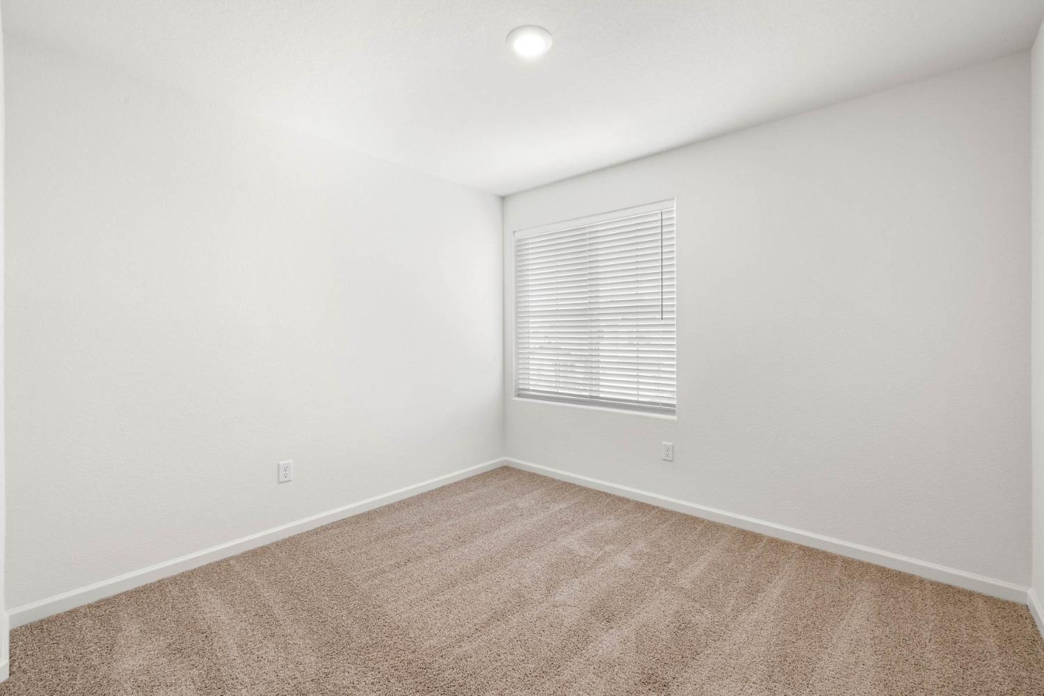 Detail Gallery Image 12 of 16 For 10548 Skynyrd Way, Stockton,  CA 95212 - 4 Beds | 2/1 Baths