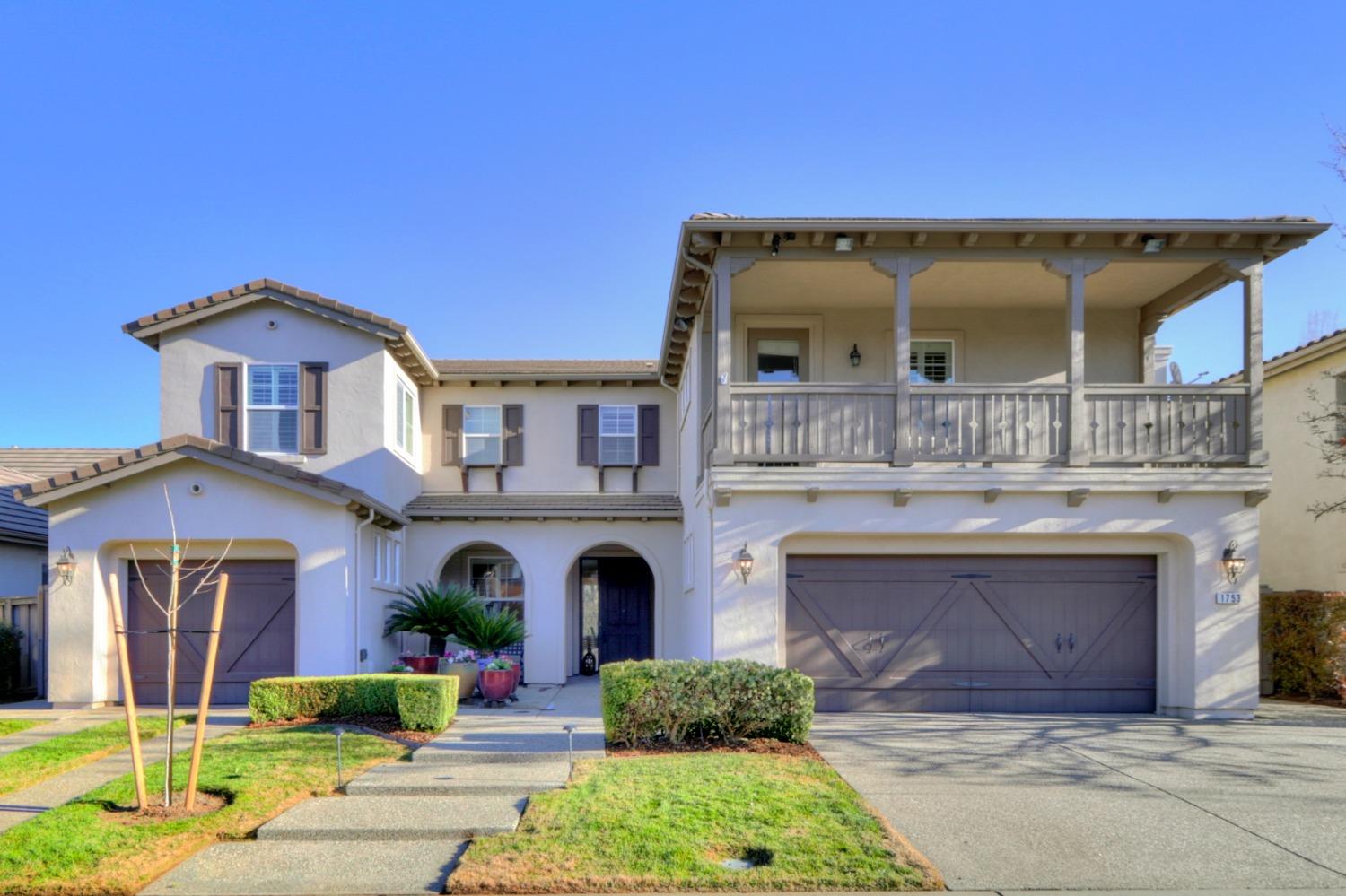 Photo of 1753 Dornie Cir in Folsom, CA