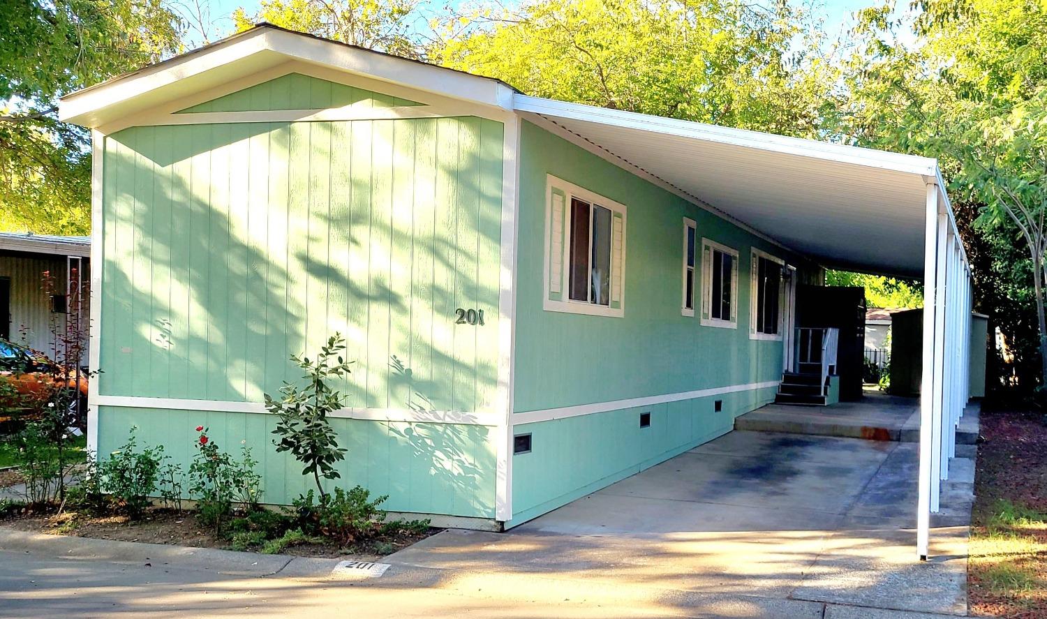 Photo of 201 Full Cir in Davis, CA