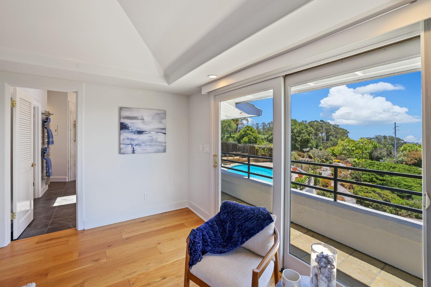 Detail Gallery Image 52 of 99 For 1 Kite Hill Rd, Santa Cruz,  CA 95060 - 3 Beds | 3/1 Baths