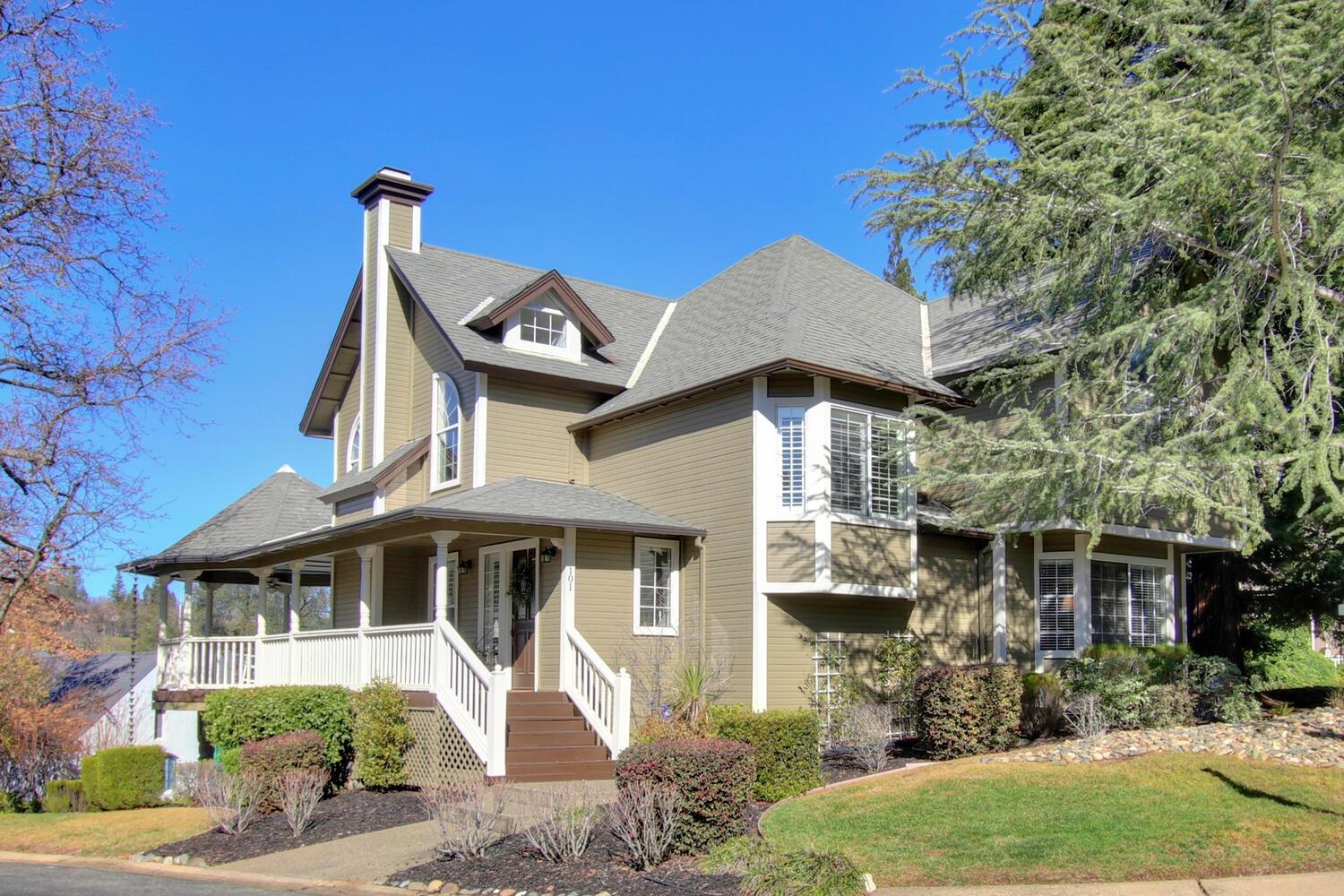 Photo of 101 N Granite Cir in Folsom, CA