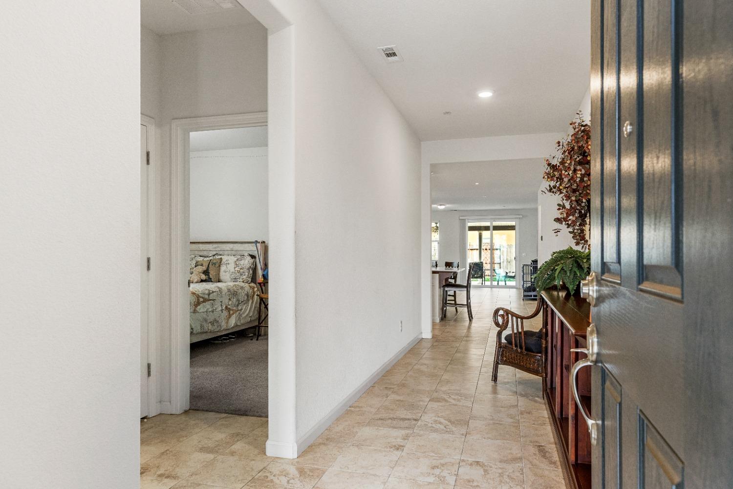 Detail Gallery Image 6 of 38 For 3145 Lennon Way, Stockton,  CA 95212 - 3 Beds | 2 Baths