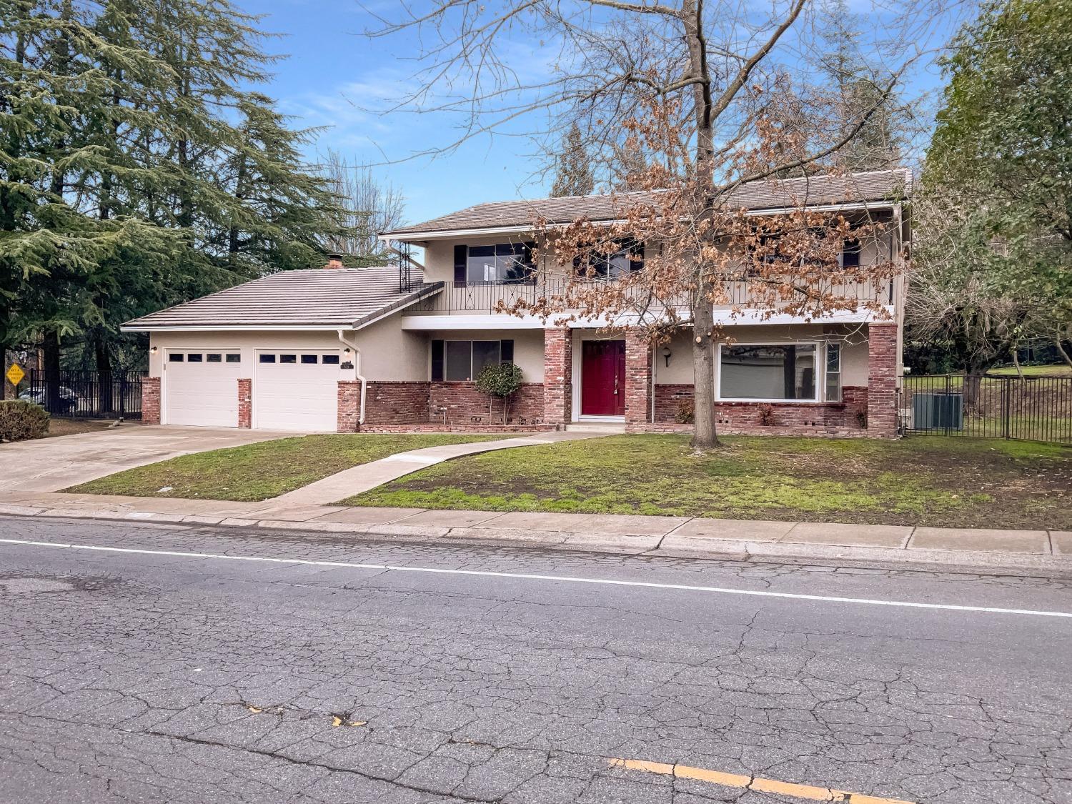 Photo of 5624 Primrose Dr in Citrus Heights, CA