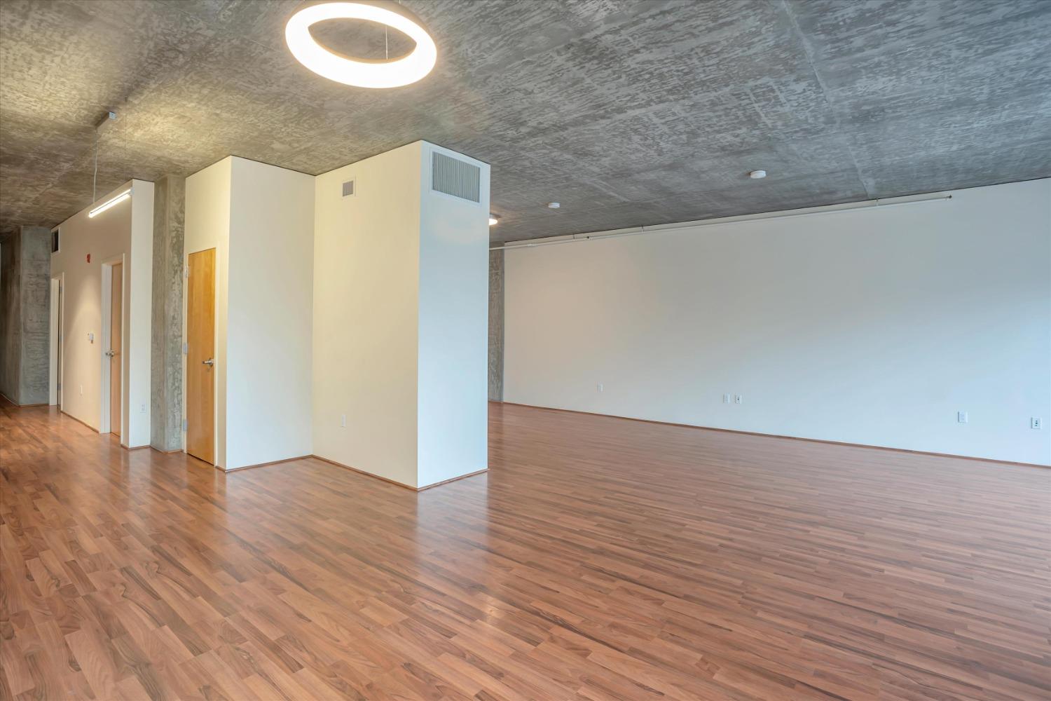 Photo #17: 223009796 Listing: Photo #17
