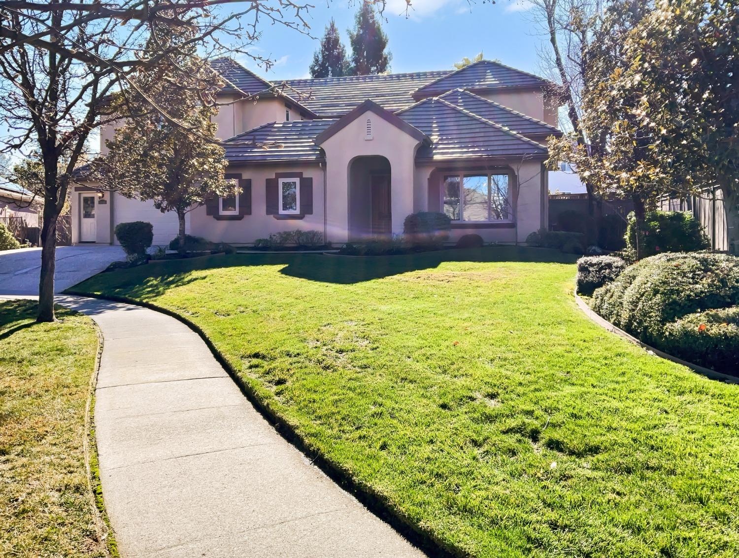 Photo of 11444 White Doe Ct in Auburn, CA