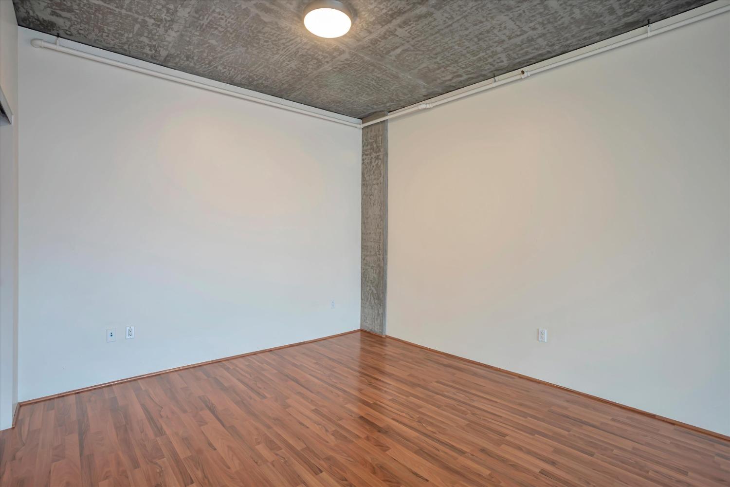 Photo #16: 223009796 Listing: Photo #16