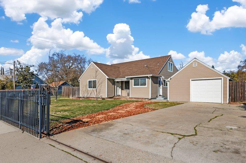 Photo of 2801 33rd Ave in Sacramento, CA