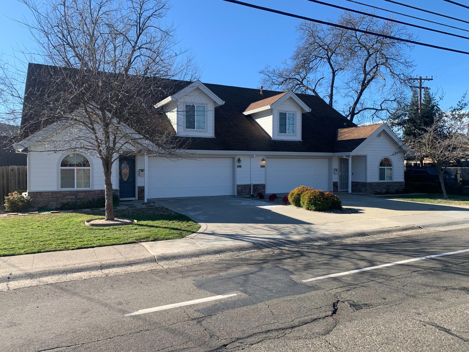 Photo of 4534-4536 Whitney Ave in Sacramento, CA