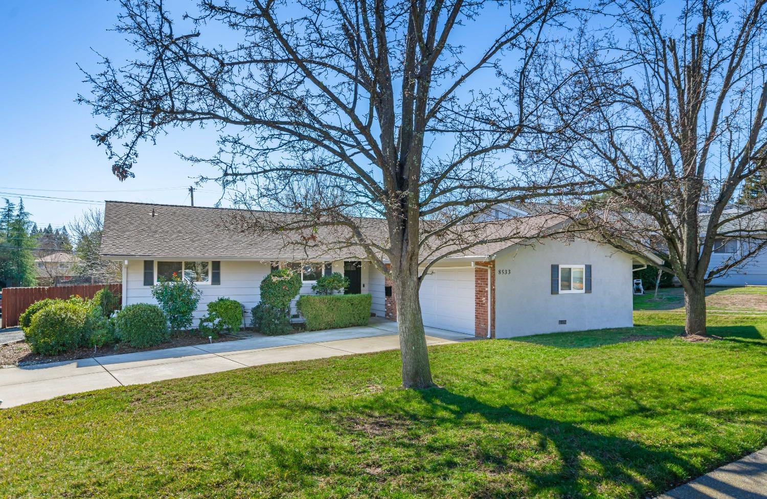 Photo of 8533 Hayden Wy in Fair Oaks, CA