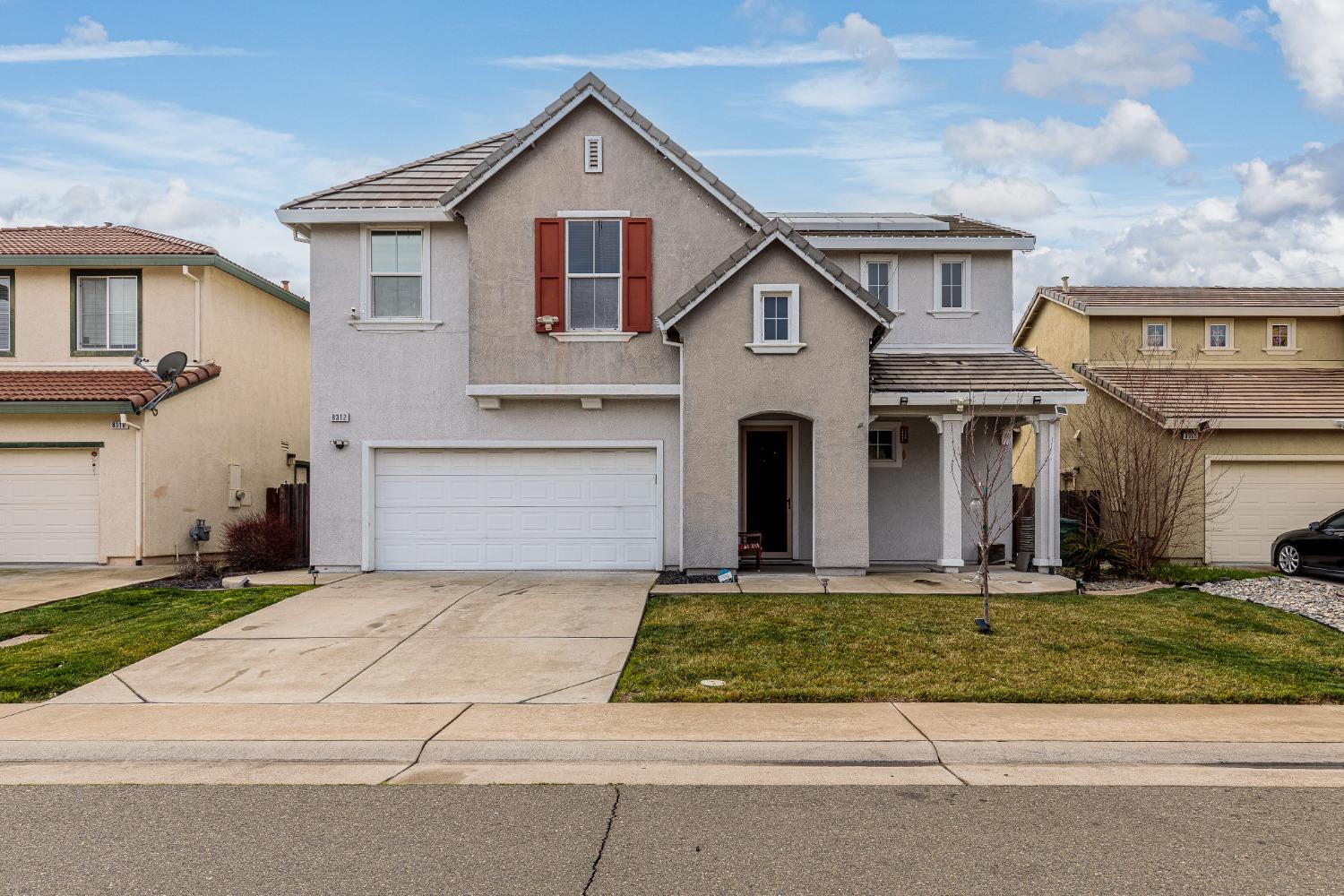 Detail Gallery Image 1 of 1 For 8312 Silver Moon Way, Sacramento,  CA 95829 - 4 Beds | 2/1 Baths