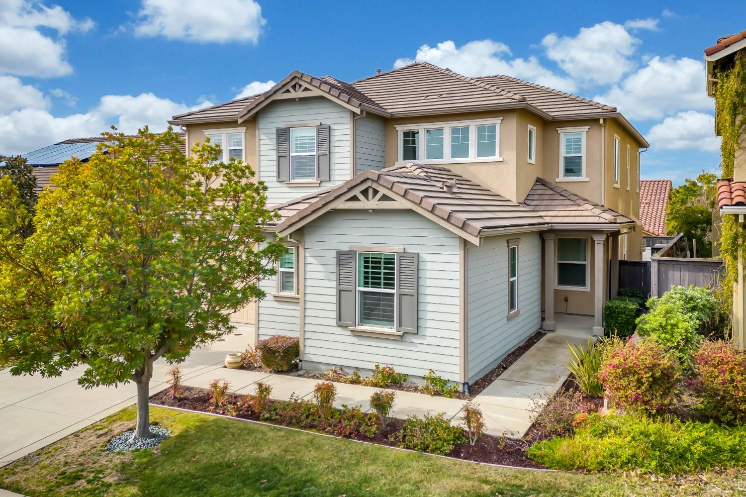 Detail Gallery Image 1 of 1 For 710 Wagon Trail Way, Rocklin,  CA 95765 - 5 Beds | 3/1 Baths