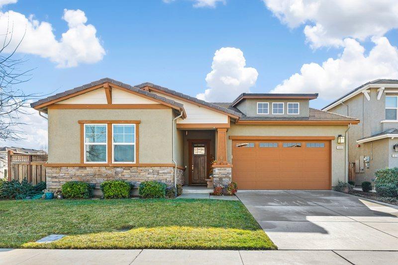 Photo of 1800 Marina Dr in Lathrop, CA