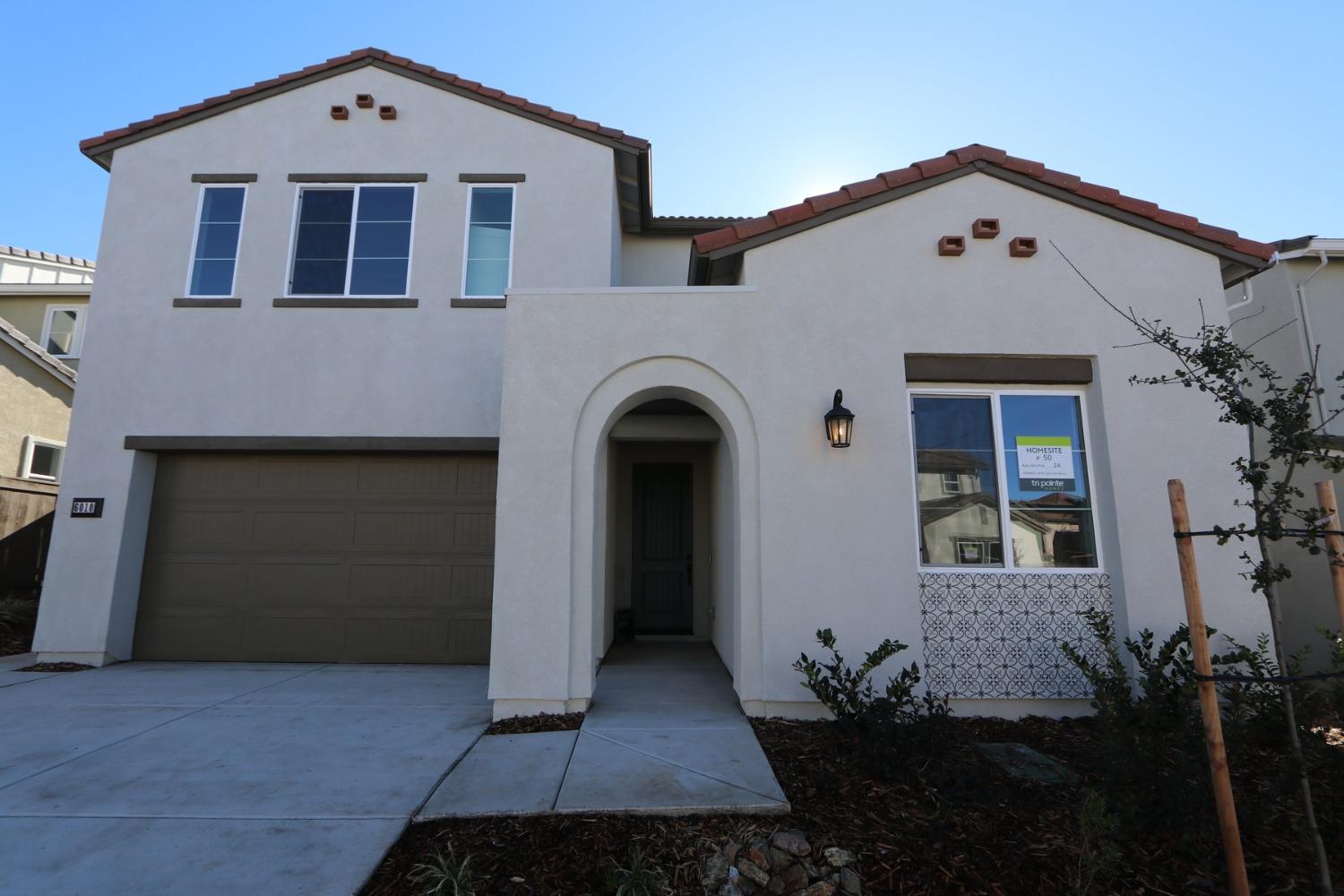 Photo of 6010 E Lyla Park Pl in El Dorado Hills, CA