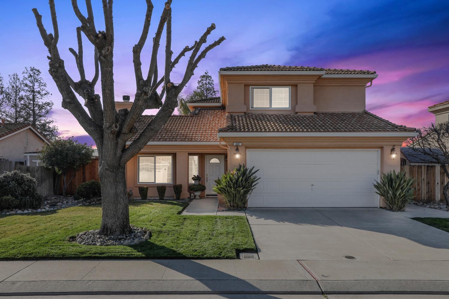 Detail Gallery Image 1 of 1 For 349 Teresa Pl, Manteca,  CA 95337 - 4 Beds | 2/1 Baths