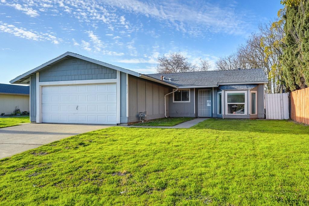 Detail Gallery Image 1 of 1 For 6117 San Bristol Ct, Sacramento,  CA 95823 - 3 Beds | 1 Baths