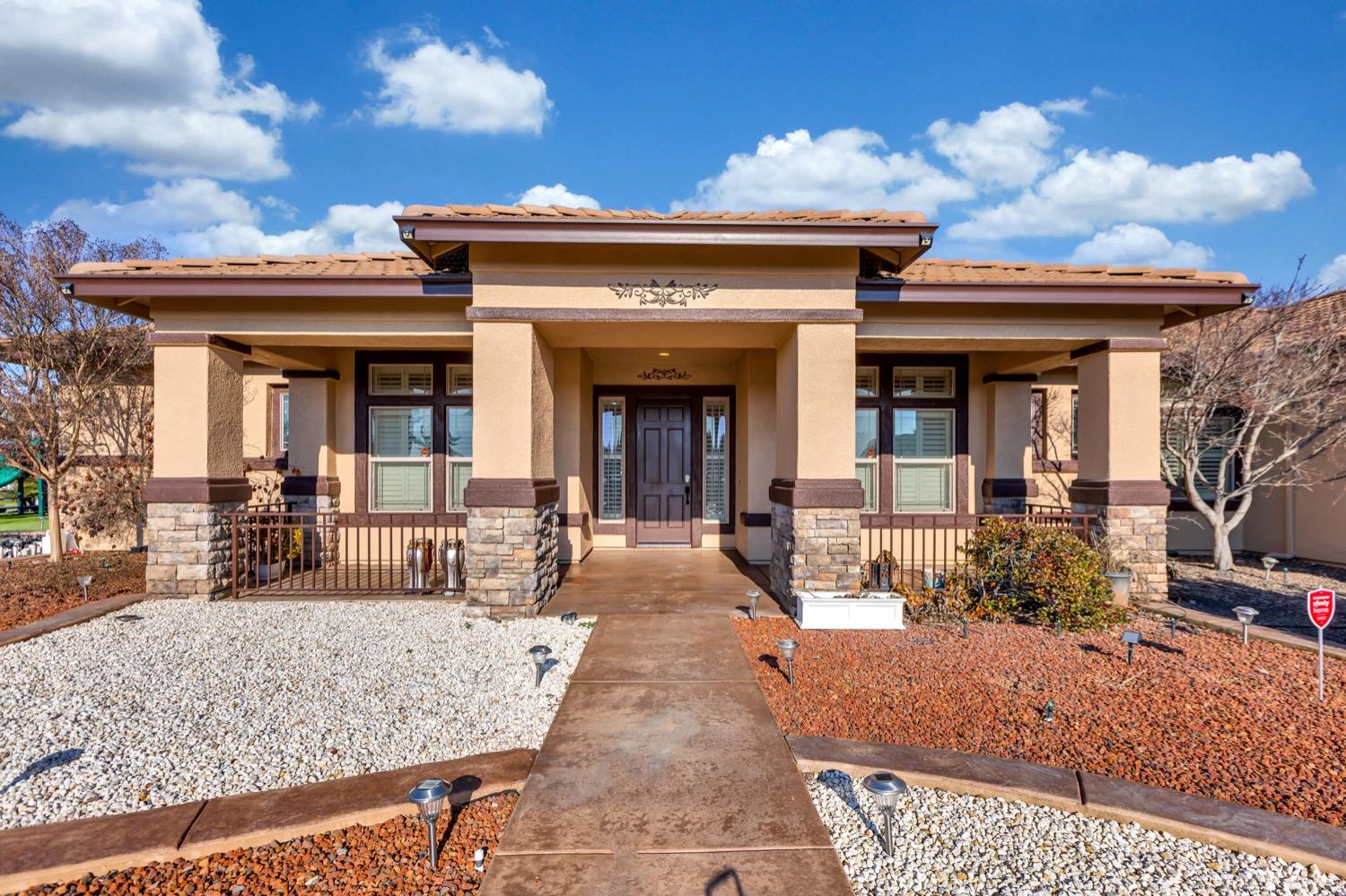 Photo of 9601 Stablegate Rd in Wilton, CA