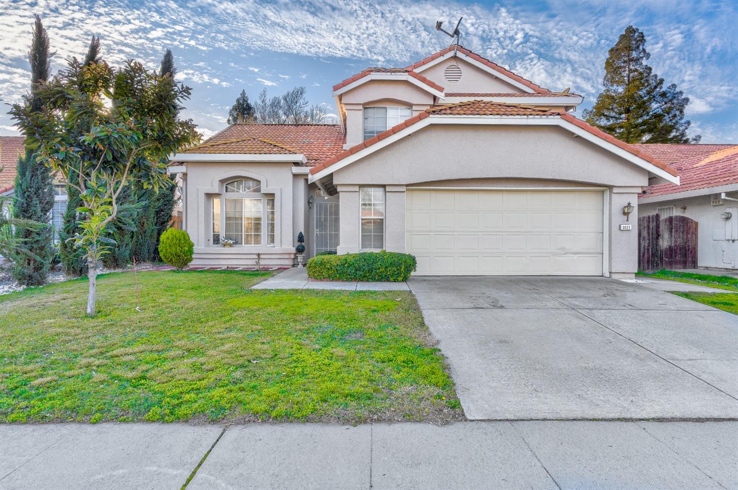 Photo of 8021 Acappella Cir in Antelope, CA