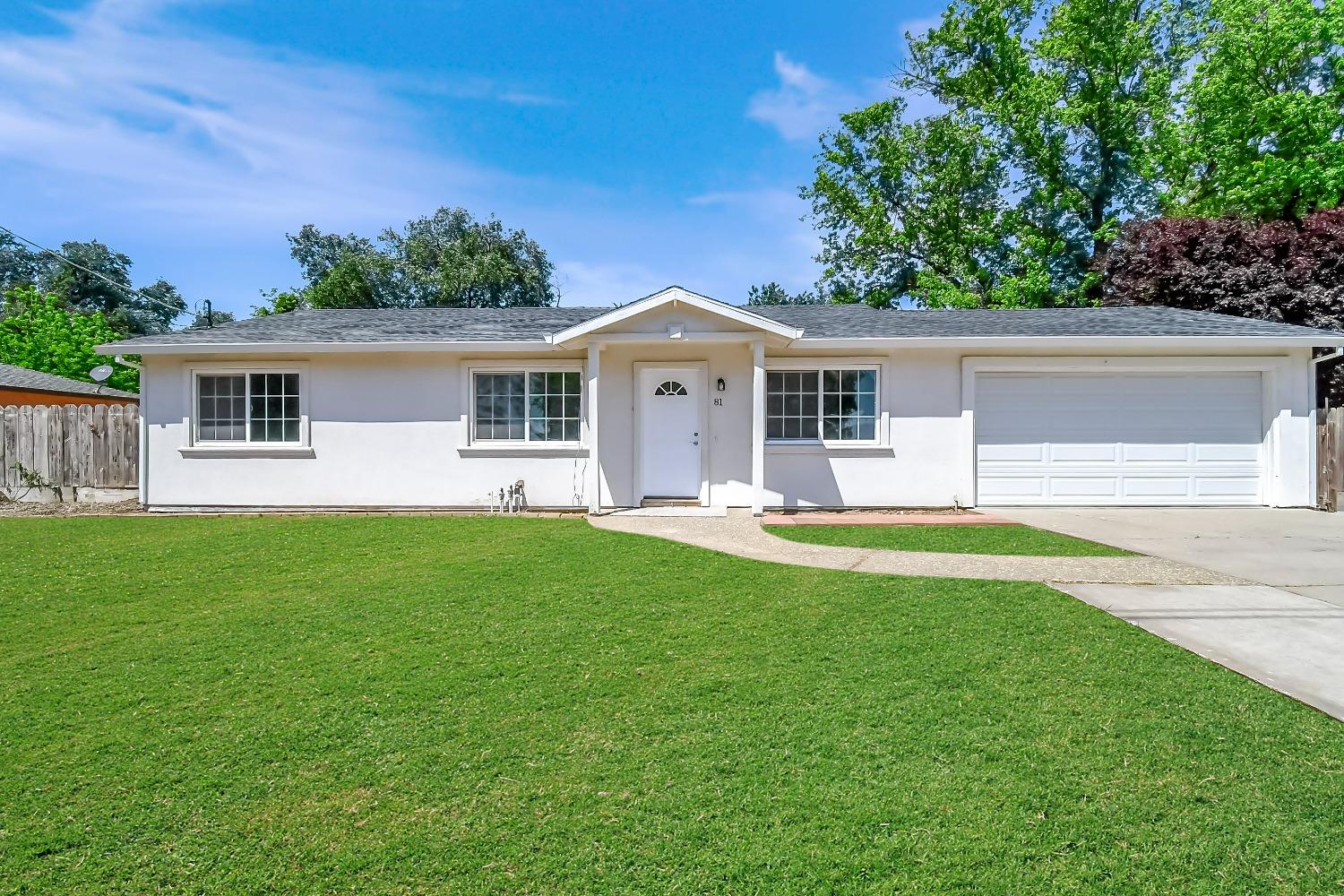 Photo of 81 Hollis Ln in Gridley, CA