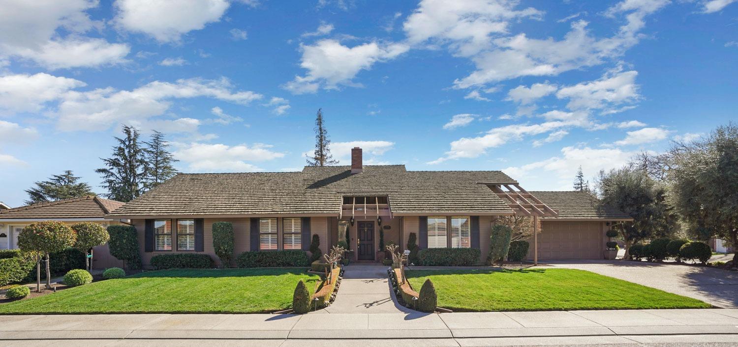 2546 Meadow Lake Drive, Stockton, CA 95207
