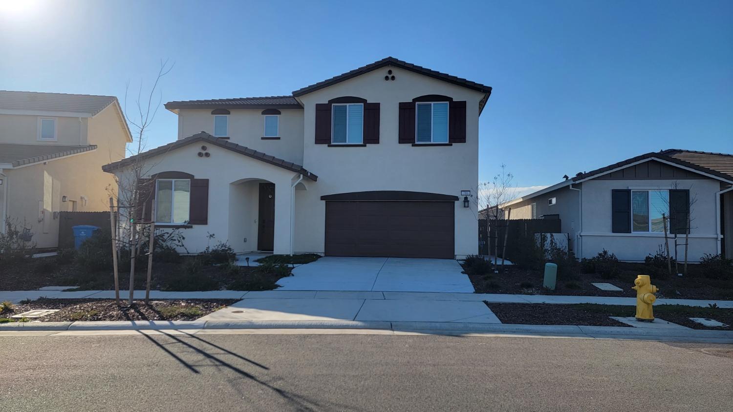 Photo of 786 Silver Creek Cir in Plumas Lake, CA