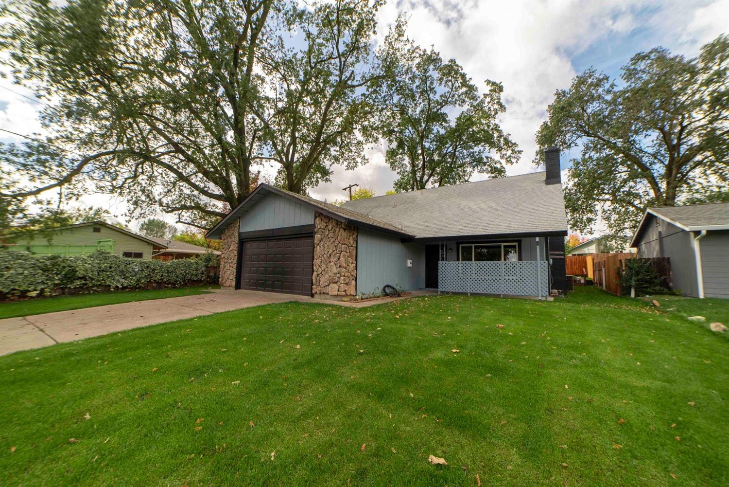Photo of 5801 Pecan Ave in Orangevale, CA