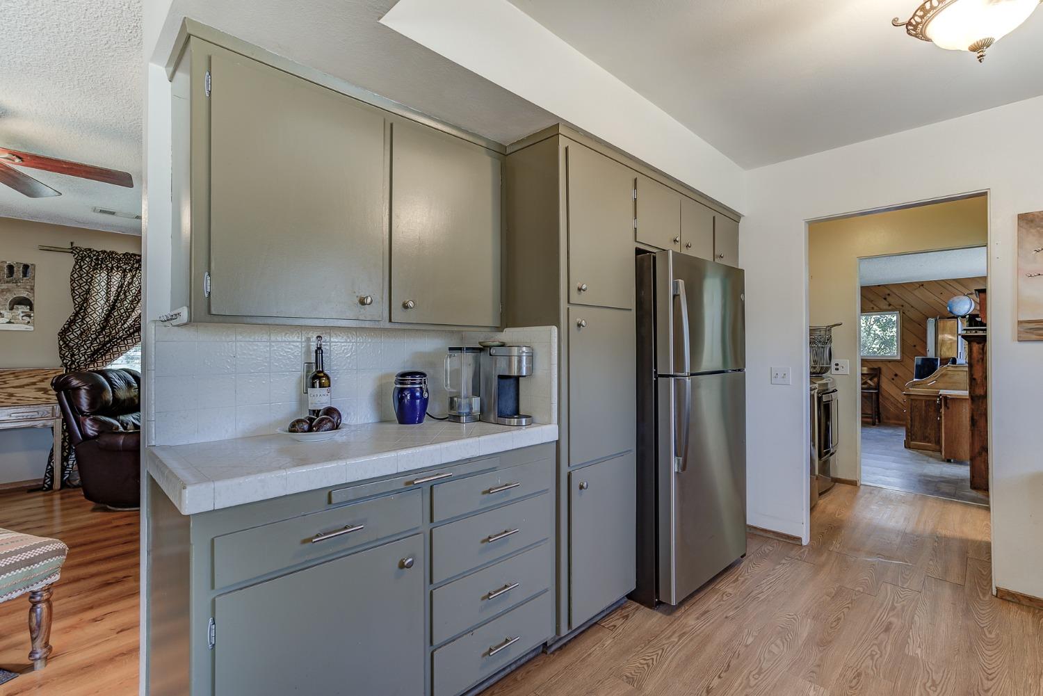 Detail Gallery Image 6 of 19 For 14082 Baker Rd, Red Bluff,  CA 96080 - 3 Beds | 2 Baths