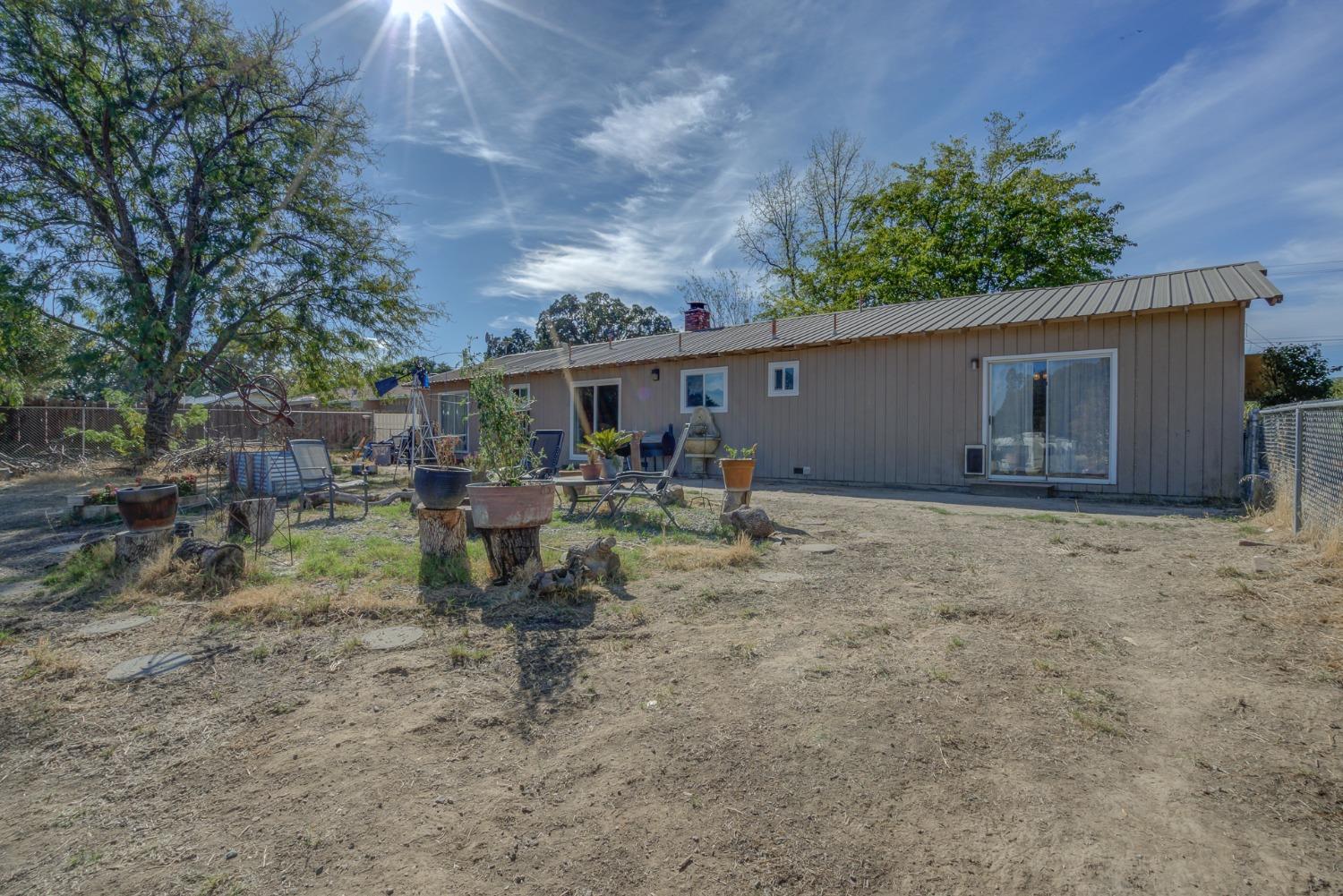 Detail Gallery Image 16 of 19 For 14082 Baker Rd, Red Bluff,  CA 96080 - 3 Beds | 2 Baths