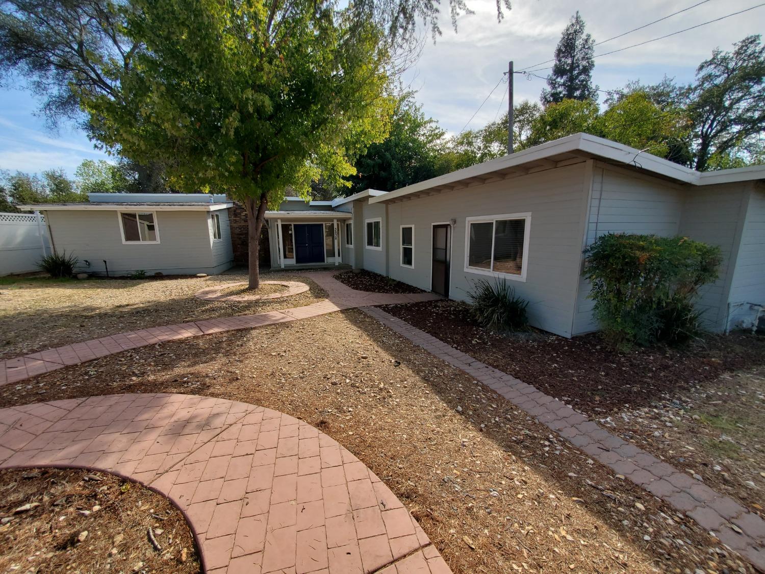 Photo of 3838 Circle Dr in Loomis, CA