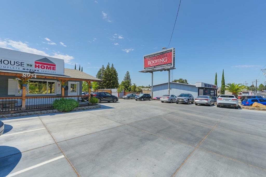 Photo of 8974 Greenback Ln in Orangevale, CA
