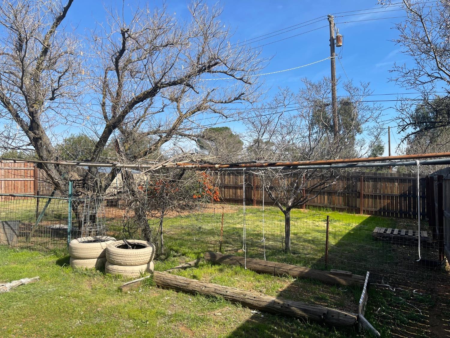 Detail Gallery Image 13 of 14 For 13547 Baker Rd, Red Bluff,  CA 96080 - 3 Beds | 2 Baths