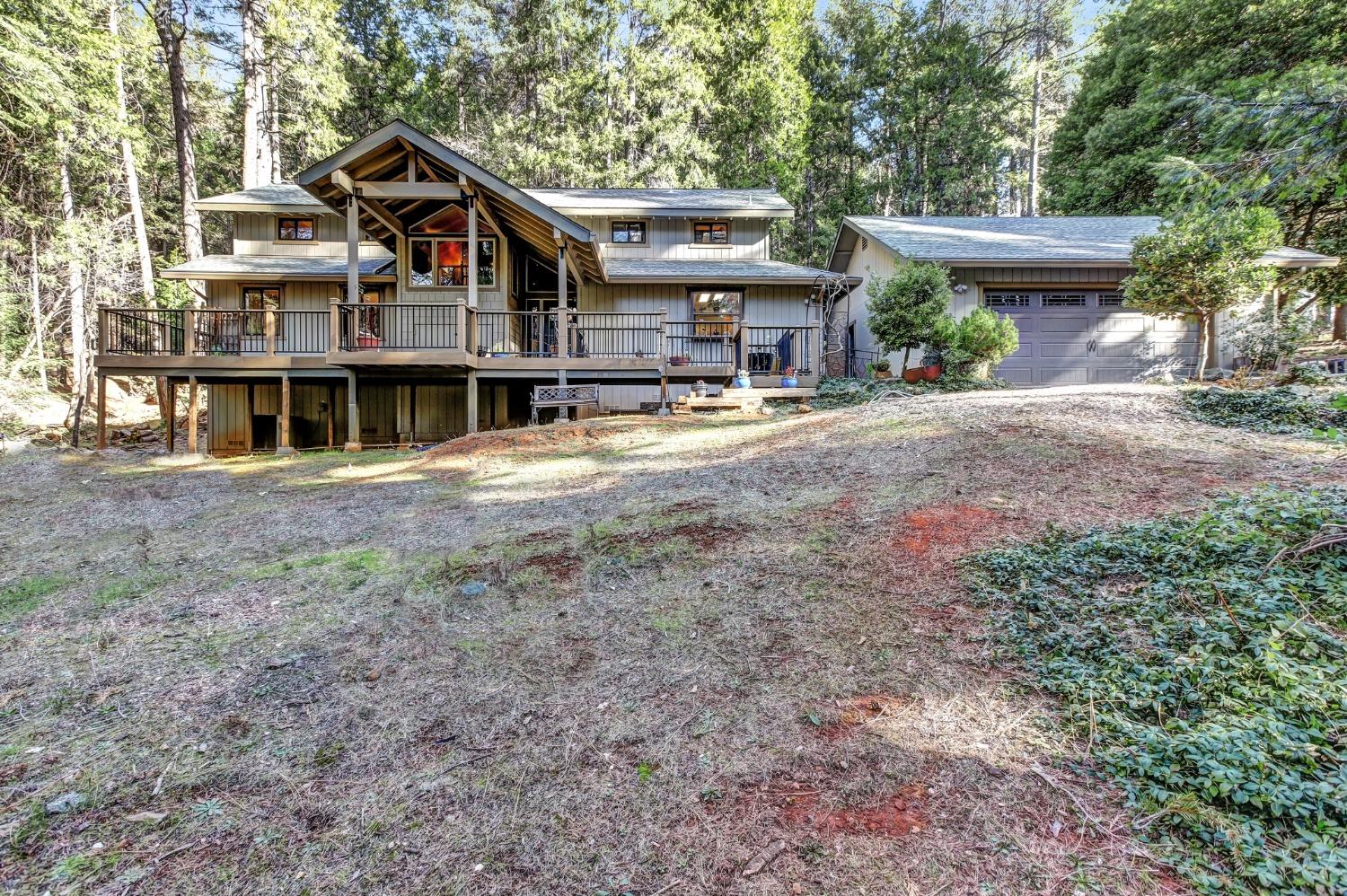 Detail Gallery Image 4 of 81 For 12482 Clipper Creek Rd, Nevada City,  CA 95959 - 3 Beds | 2 Baths