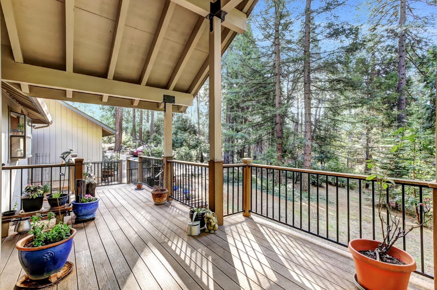 Detail Gallery Image 5 of 81 For 12482 Clipper Creek Rd, Nevada City,  CA 95959 - 3 Beds | 2 Baths
