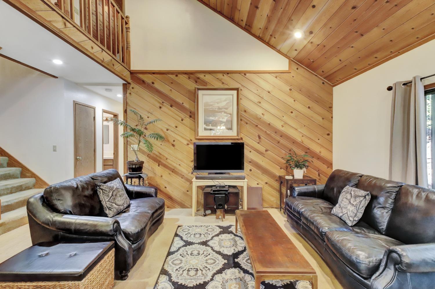 Detail Gallery Image 13 of 81 For 12482 Clipper Creek Rd, Nevada City,  CA 95959 - 3 Beds | 2 Baths