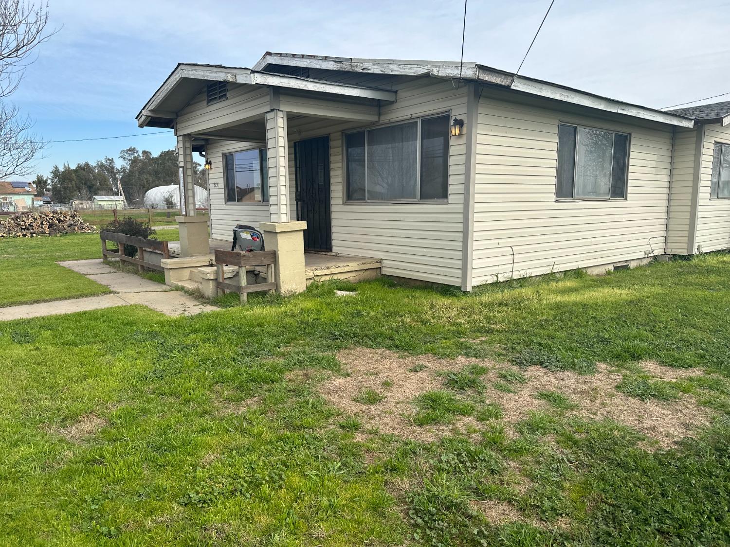 Photo of 5733 Griffith Ave in Marysville, CA