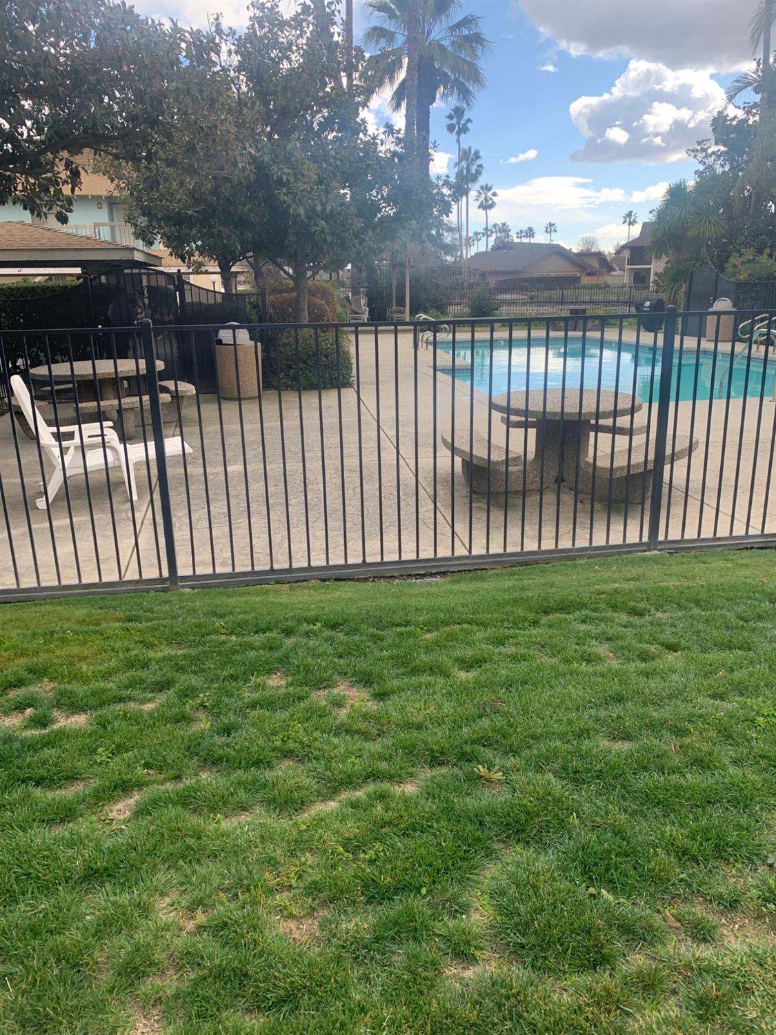 Photo #2: 223011442 Listing 