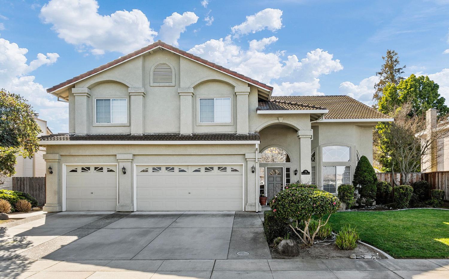 Photo of 756 Vermeulen Dr in Ripon, CA