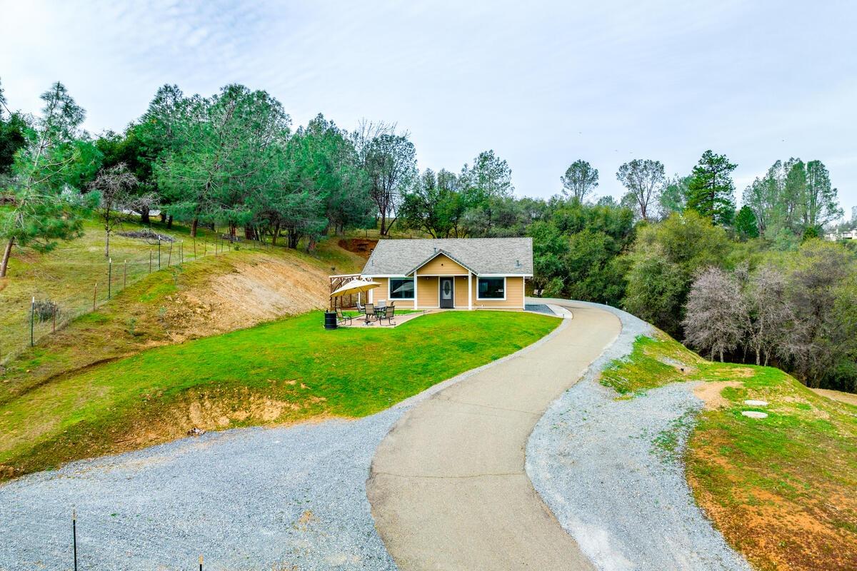 3165 Tomahawk Road, Cool, CA 95614