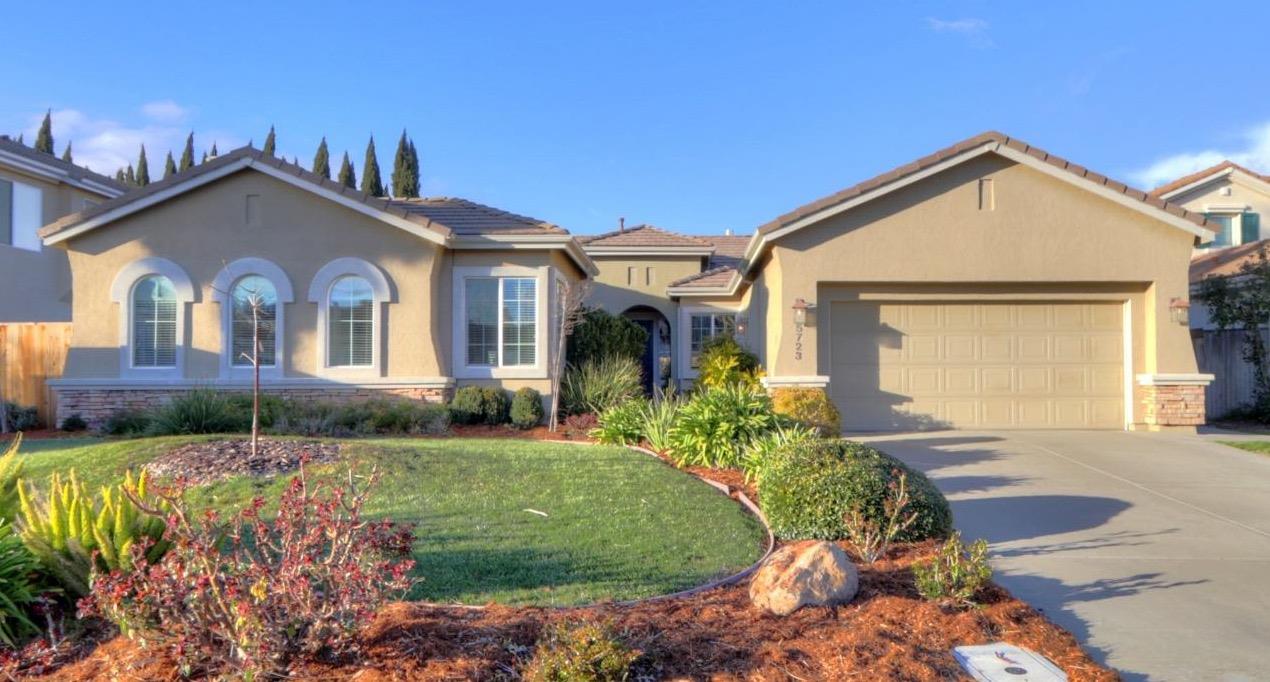 Photo of 5723 Cowell Blvd in Davis, CA