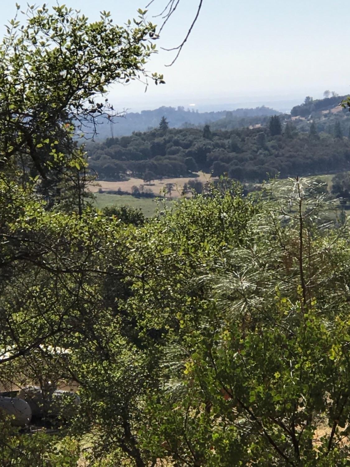 5000 Sweetwater Drive, Auburn, CA 95602
