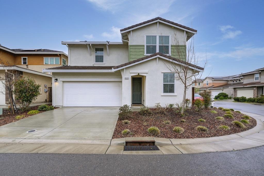 Photo of 8433 Stellata Ln in Elk Grove, CA