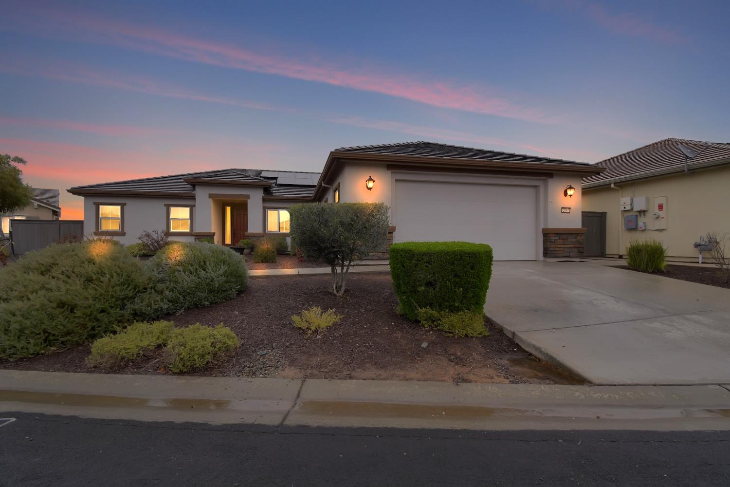 Photo of 2097 Bairdsley Ct in Plumas Lake, CA