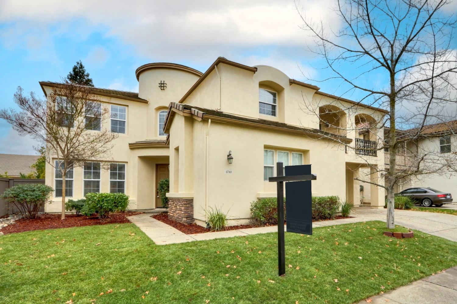 Photo of 1710 Montara Ave in Sacramento, CA