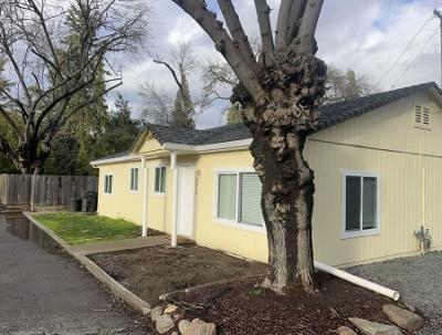 Photo of 5070 N Purviance Ln in Linden, CA