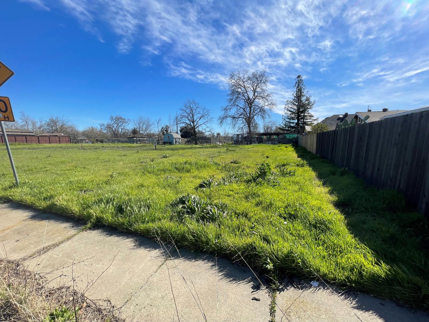 Photo of 731 Elm St in West Sacramento, CA
