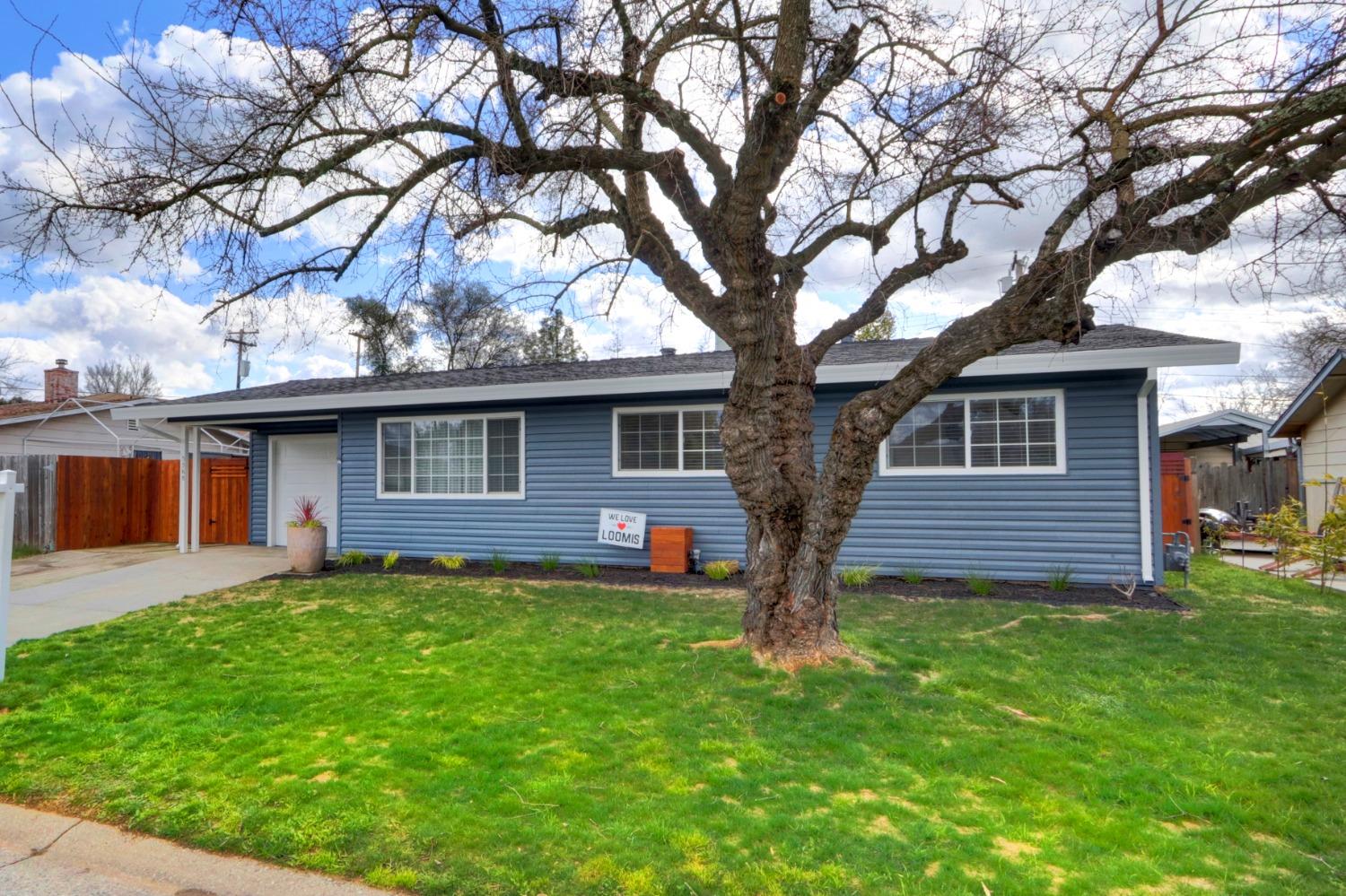 Photo of 5568 Brooks Ave in Loomis, CA