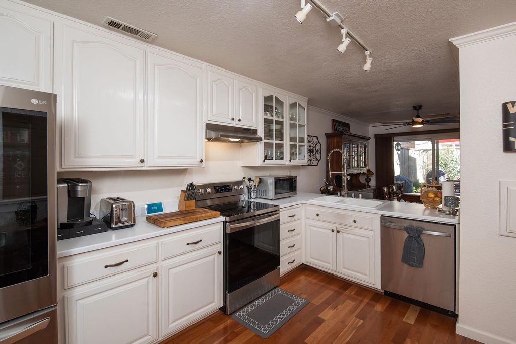 Photo of 1110 Cedar Creek Dr #2 in Modesto, CA