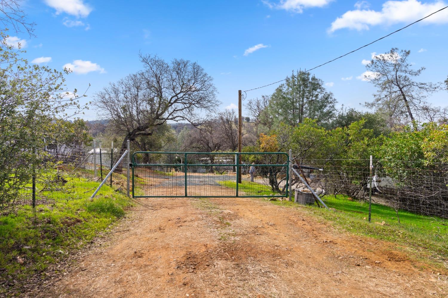 20864 Mcdaniel Road, Smartsville, CA 95977